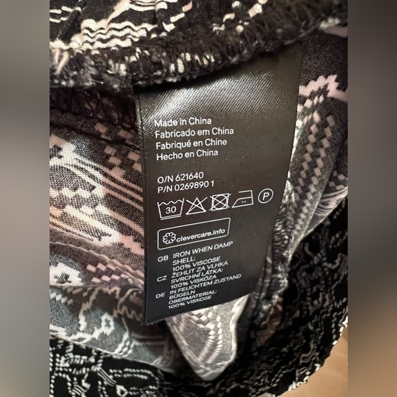 MAMA By H&M Cloth Shorts h&m mama shorts black Stamp stamps size 12 - Picture 5 of 14